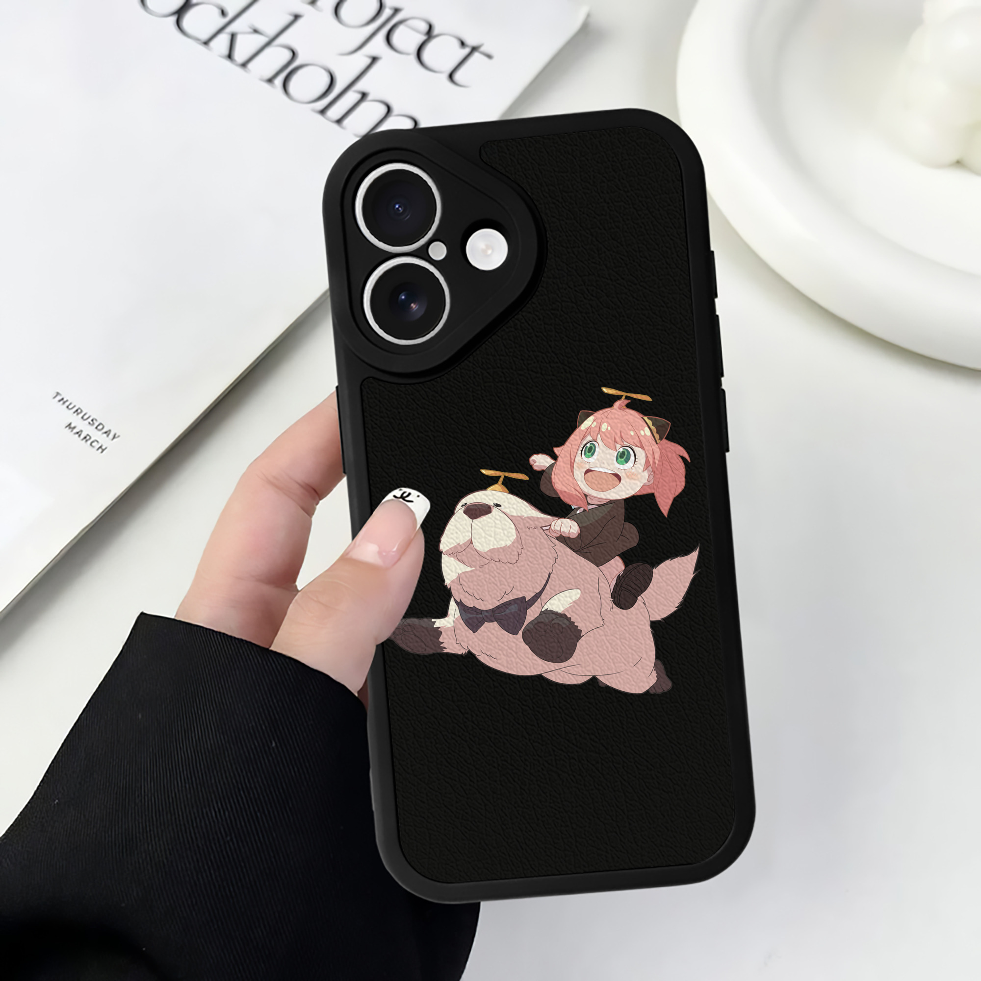 （画像用） SPY×FAMILY间谍家家酒 【iPhone 16シリーズ対応】シリコンスマホケース（レザー調） 材質：シリコン